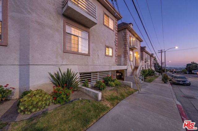 2256 Montrose Avenue 2, Montrose, CA 91020