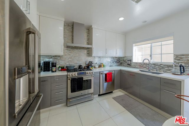 2256 Montrose Avenue 2, Montrose, CA 91020