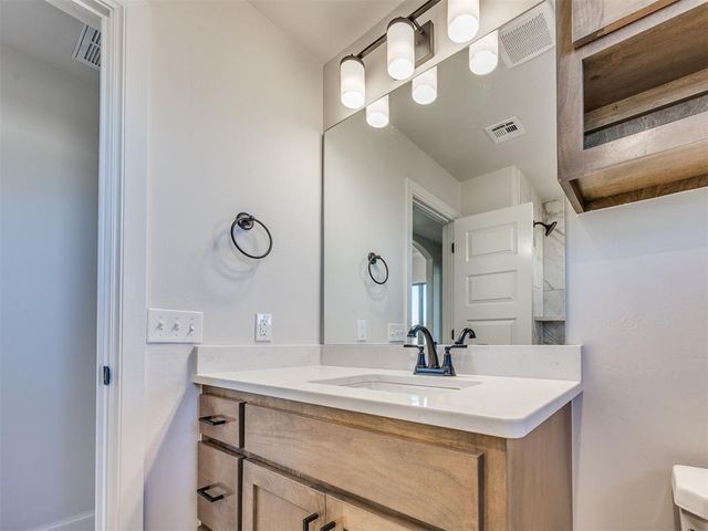 4132 Grassland Court, Edmond, OK 73025