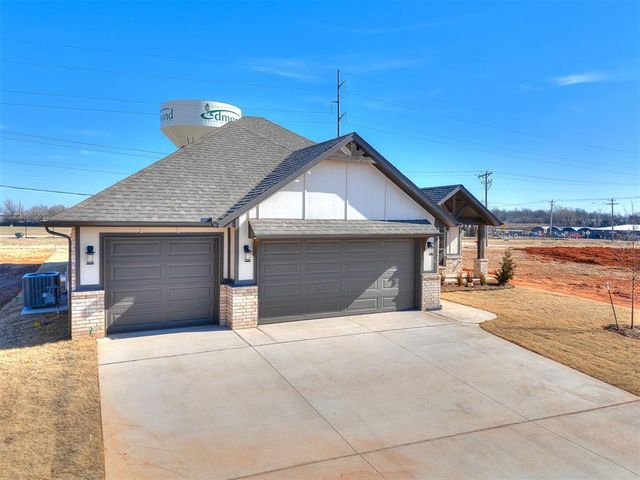 4132 Grassland Court, Edmond, OK 73025