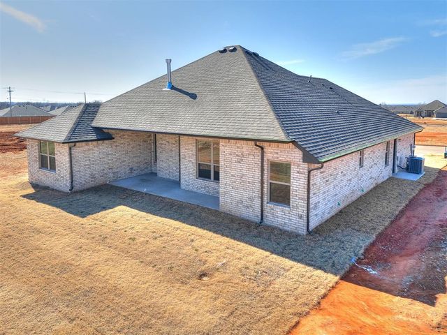 4132 Grassland Court, Edmond, OK 73025