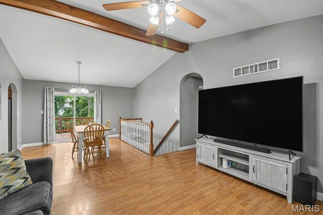2028 Waybridge Lane, Fenton, MO 63026