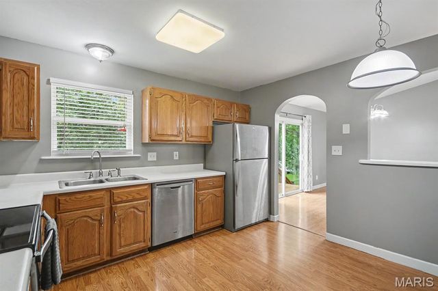 2028 Waybridge Lane, Fenton, MO 63026