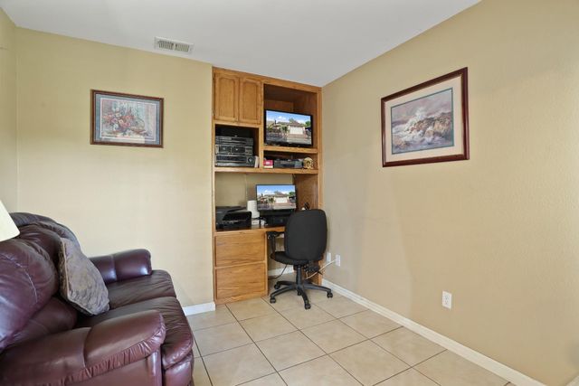 2661 Verstl Way, Stockton, CA 95206