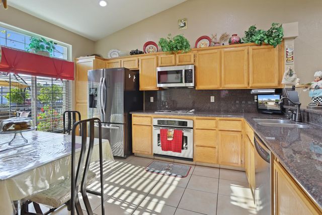 2661 Verstl Way, Stockton, CA 95206