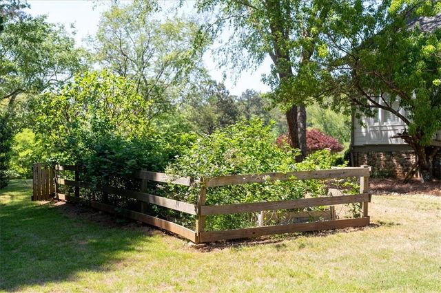 11045 Bowen Road, Roswell, GA 30075