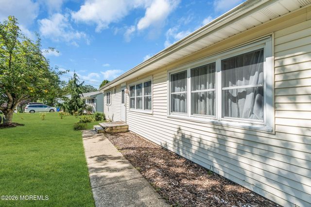 308 Emerald Drive, Brick, NJ 08723