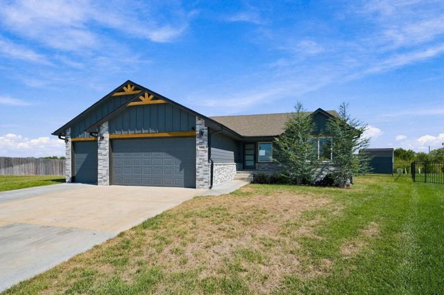 2421 E Velvet Leaf, Andover, KS 67002