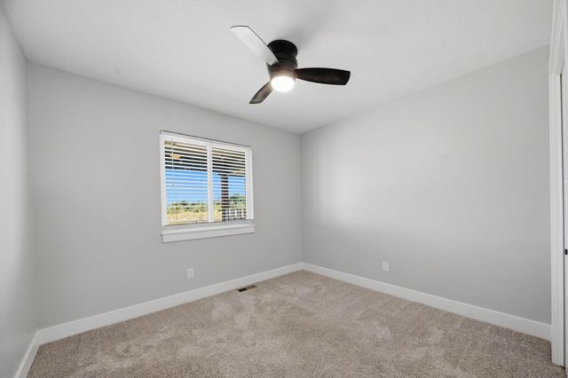 2421 E Velvet Leaf, Andover, KS 67002