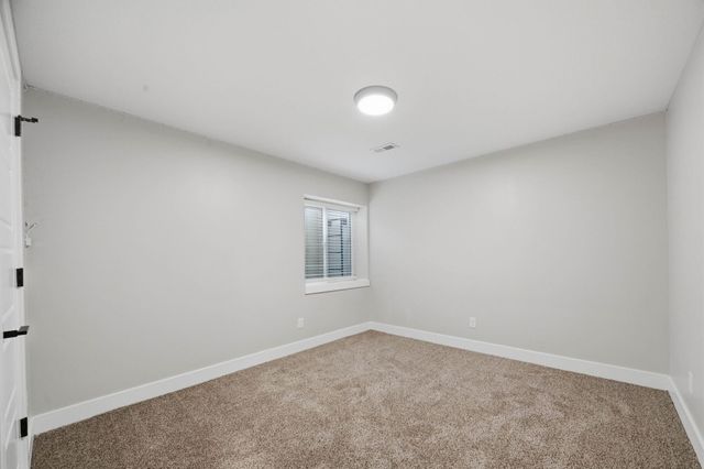 2421 E Velvet Leaf, Andover, KS 67002