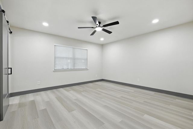 5221 Knox Drive, The Colony, TX 75056