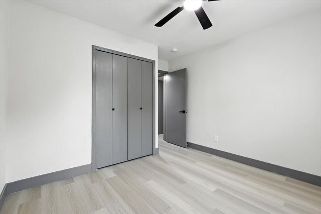5221 Knox Drive, The Colony, TX 75056