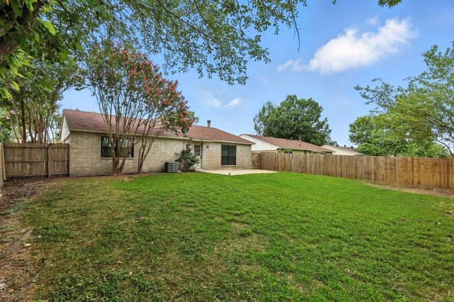 5221 Knox Drive, The Colony, TX 75056