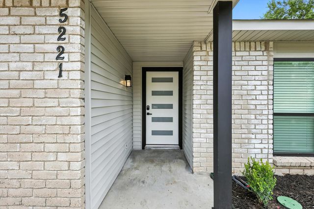 5221 Knox Drive, The Colony, TX 75056