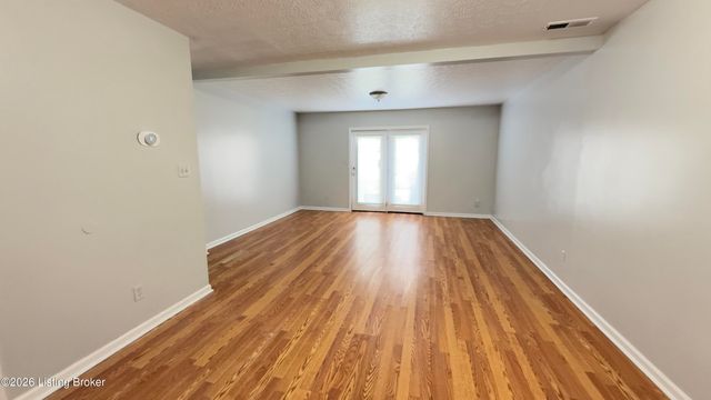 729 E Court Ave, Jeffersonville, IN 47130