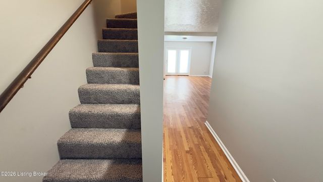 729 E Court Ave, Jeffersonville, IN 47130