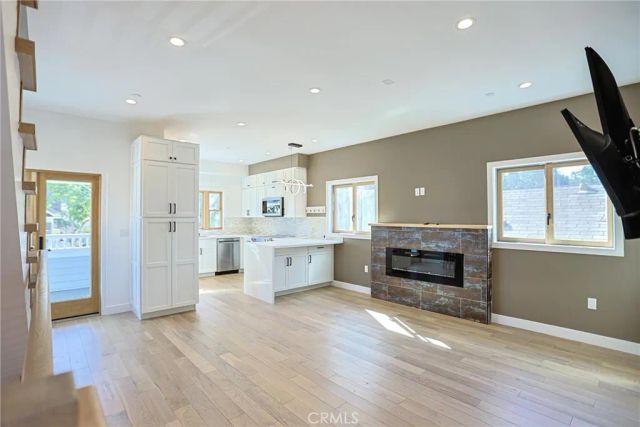 605 W 4th, Long Beach, CA 90802