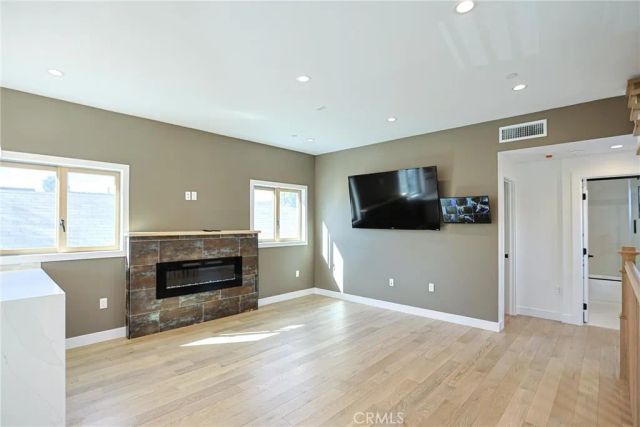 605 W 4th, Long Beach, CA 90802