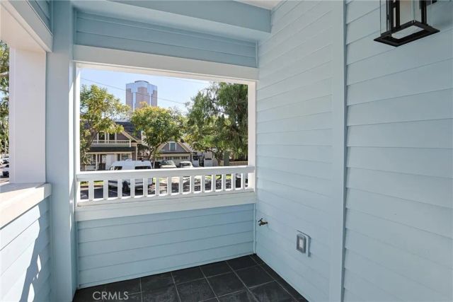 605 W 4th, Long Beach, CA 90802