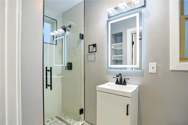 605 W 4th, Long Beach, CA 90802