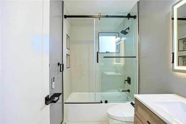 605 W 4th, Long Beach, CA 90802