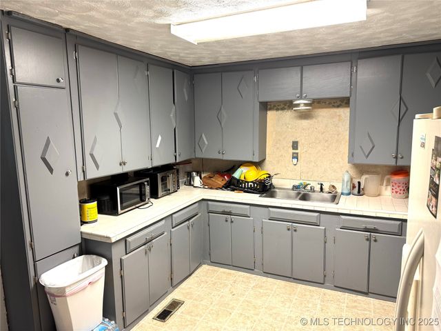 11847 Weaverville Lane, Kingston, OK 73439