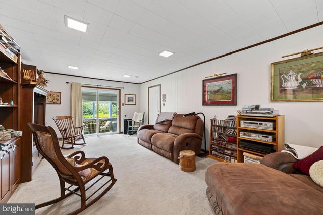 305 MERIDEN DR, Newark, DE 19711