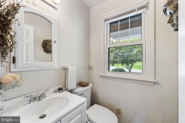 305 MERIDEN DR, Newark, DE 19711