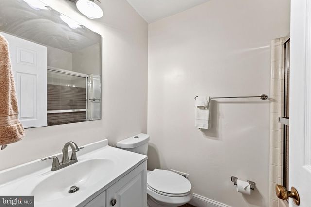 305 MERIDEN DR, Newark, DE 19711