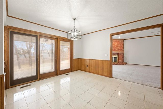 916 Fox Hill Drive, Edmond, OK 73034