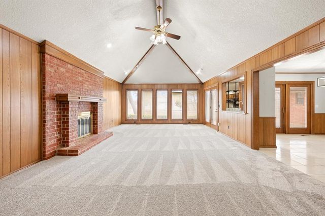 916 Fox Hill Drive, Edmond, OK 73034