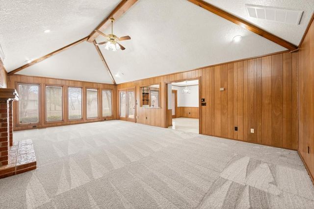 916 Fox Hill Drive, Edmond, OK 73034