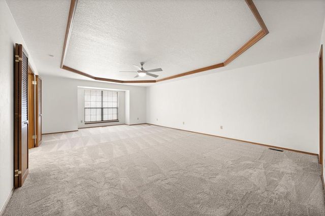 916 Fox Hill Drive, Edmond, OK 73034