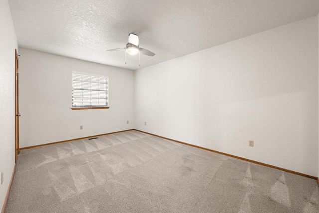 916 Fox Hill Drive, Edmond, OK 73034