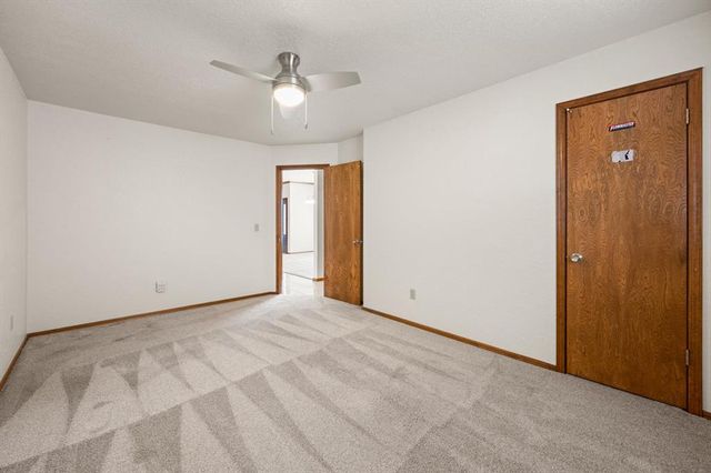 916 Fox Hill Drive, Edmond, OK 73034