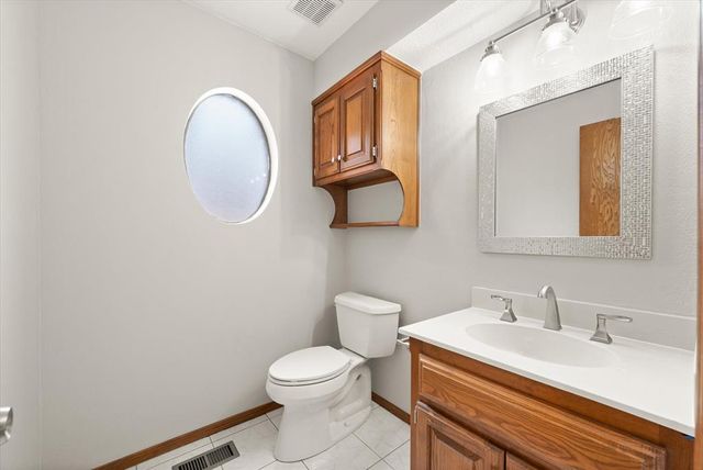 916 Fox Hill Drive, Edmond, OK 73034