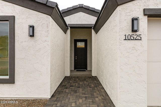 10525 W BUENA VISTA Drive, Arizona City, AZ 85123