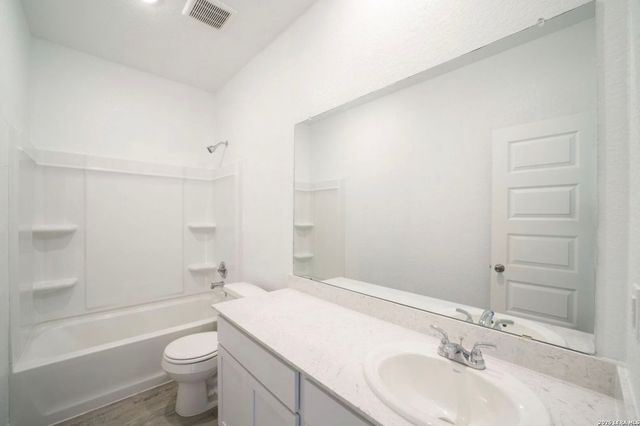 16531 Ginger Crossing, Elmendorf, TX 78112