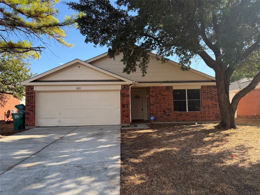 1021 Beechwood Drive, Denton, TX 76210 — exterior