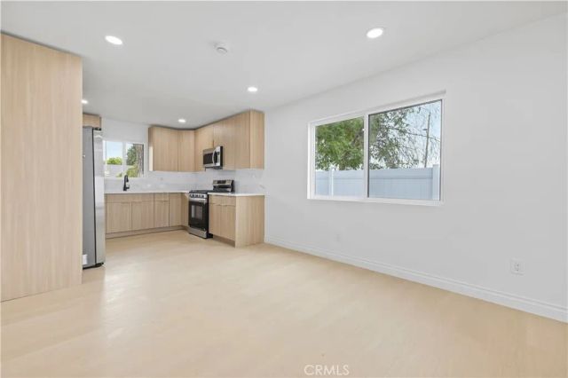 28201 Hot Springs, Canyon Country, CA 91351