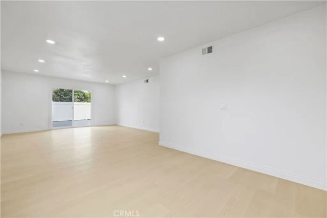 28201 Hot Springs, Canyon Country, CA 91351