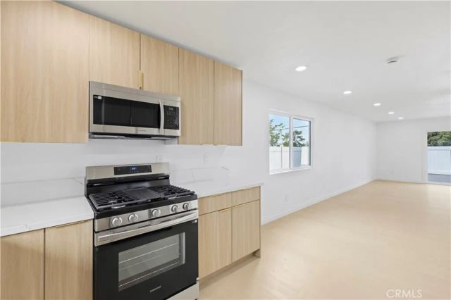 28201 Hot Springs, Canyon Country, CA 91351