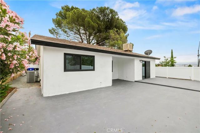 28201 Hot Springs, Canyon Country, CA 91351
