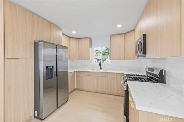 28201 Hot Springs, Canyon Country, CA 91351