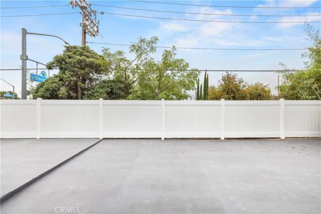 28201 Hot Springs, Canyon Country, CA 91351