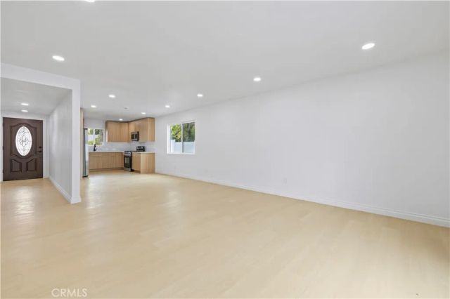 28201 Hot Springs, Canyon Country, CA 91351