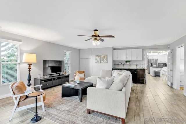 2460 Reill View Dr, Escondido, CA 92025