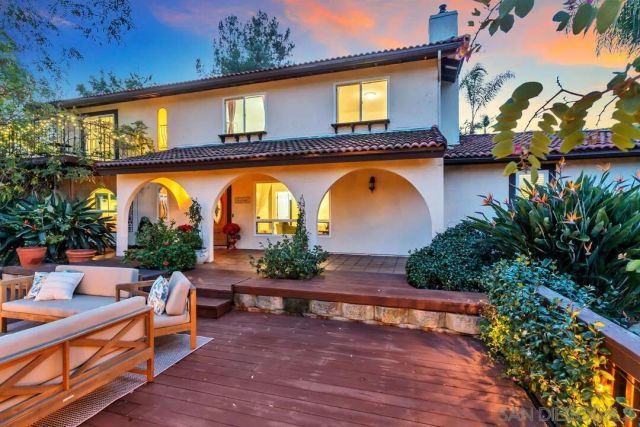 2460 Reill View Dr, Escondido, CA 92025