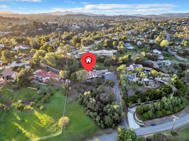 2460 Reill View Dr, Escondido, CA 92025
