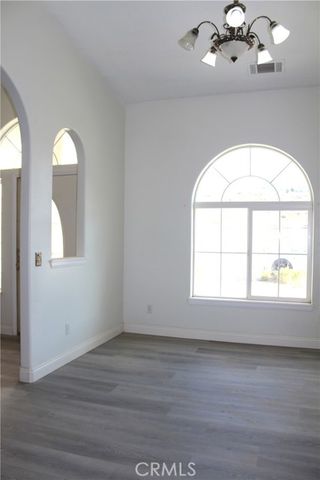 26180 Horizon Street, Apple Valley, CA 92308